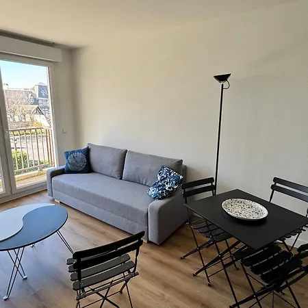 Apartment Renove Avec Grand Balcon, Centre-ville, Proche - Fr-1-712-83 Villers-sur-Mer